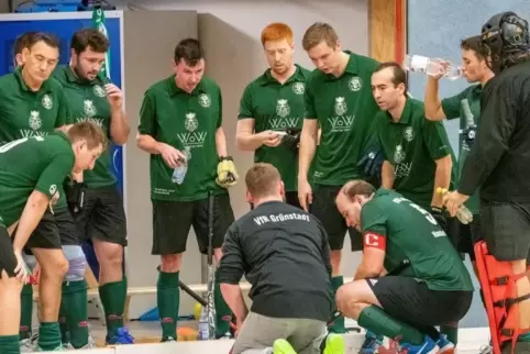 Der Grünstadter Trainer Joshua Kuster hat einen klaren Plan: Er will nicht nur gewinnen, sondern am besten auch immer zu Null sp