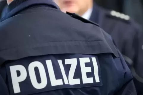 Die Polizei sucht Zeugen der Tat am Binendamm. 