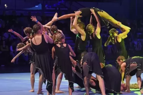 Die Crazy Jumpers mit ihrer Aufführung: „Wir sind alle Helden.“ Eine klasse Choreographie.