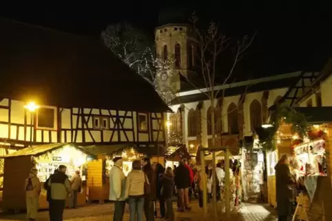 Das Plätzel bietet ein romantisches Ambiente für den Kandeler Christkindelmarkt.