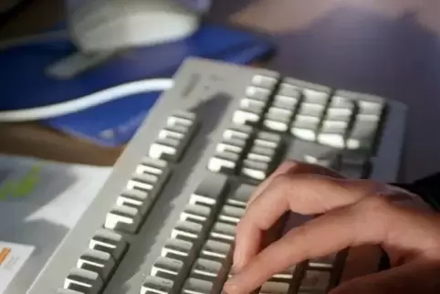 Achtung: Falsche Microsoft-Mitarbeiter versuchen, private Computer auszuspähen. 