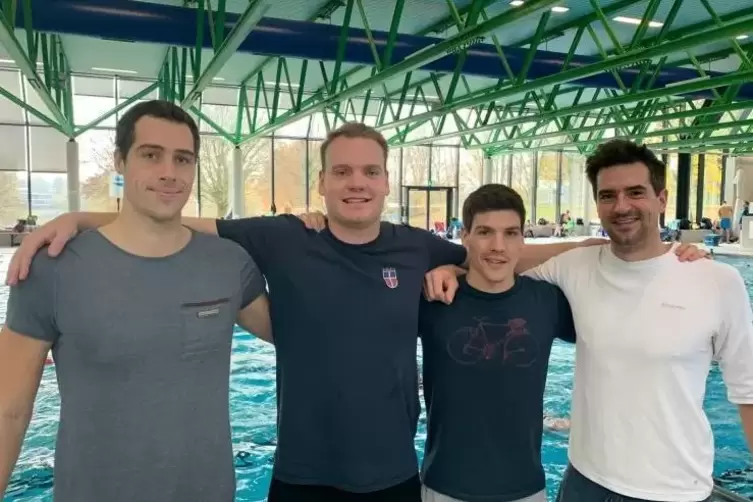 2019: Voll auf Goldkurs wurden (von links) Neil Pallmann, Lucien Ha&szlig;denteufel, Sebastian Lotze und Frank Schmidt bei den DM Mast