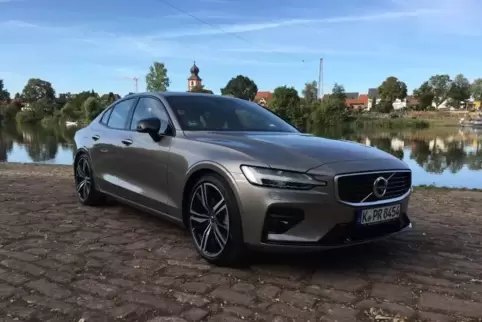 Elegant-sportliche Linienführung: der neue Volvo S60.
