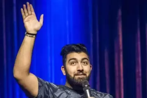 Faisal Kawusi hat afghanische Wurzeln, was der Comedian in vielen seiner Geschichten thematisiert.