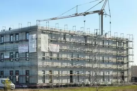 2800 Kubikmeter Beton und 385 Tonnen Stahl stecken in dem Rohbau in der Europastraße.