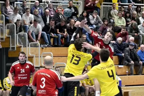 Vor einem Jahr war der TV Thaleischweiler schon mal im Verbandspokalfinale – hier das Tor von Jens Schweizer zum 23:23, das sein