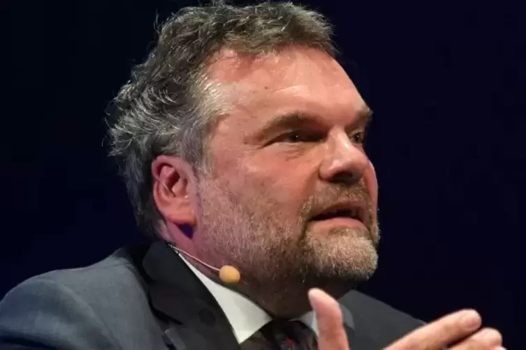 Status Quo oder radikales Umsteuern? Ingo R&ouml;thlingsh&ouml;fer stellt diese Frage in den Raum.