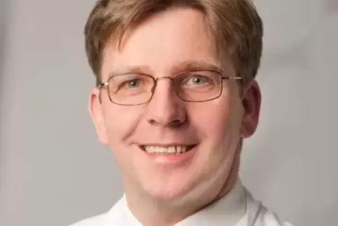 Chefarzt Dr. med. Oliver Schoierer.