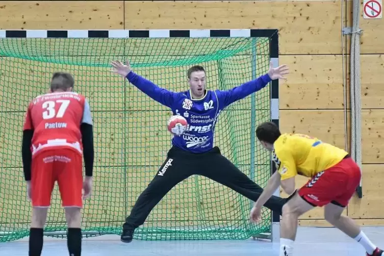 Fühlt sich seit der Jugend schon wohl im Handballtor: Alexander Dörr von der VT Zweibrücken-Saarpfalz.