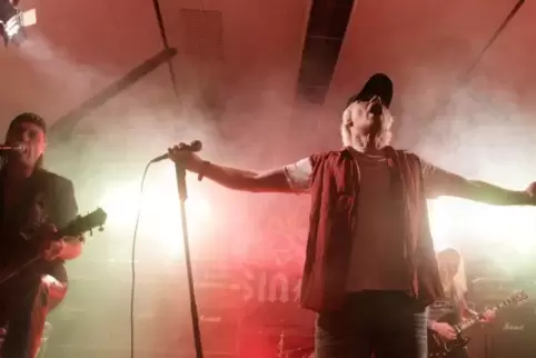 Jürgen Gegner (links) und Porty Portner kommen mit Sin City nach Lambsborn.