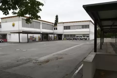 Modernisierungsarbeiten sind unter anderem in der Carl-Bosch-Schule geplant, wo eine neue Heizanlage eingebaut werden soll.