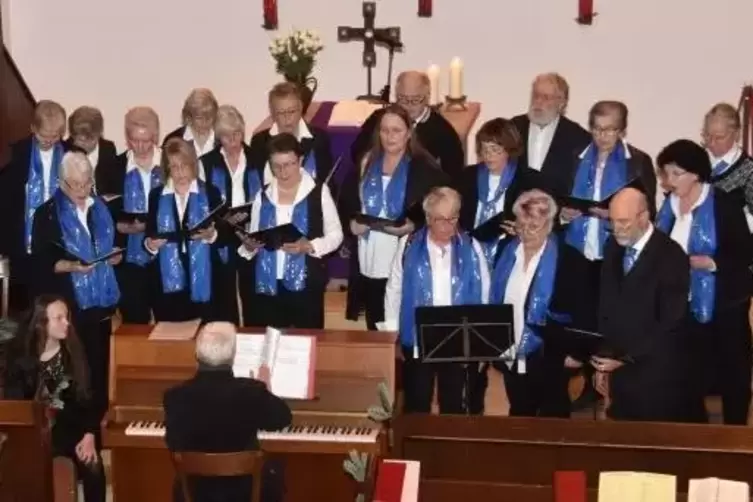 Erfreute sich beim Adventssingen guten Zuspruchs: der Chor der Kantorei Erlenbach-Morlautern.