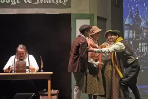 Szene aus dem Musical „Scrooge“.