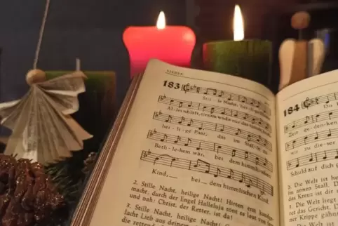 Das Lied „Stille Nacht, heilige Nacht“, ist auch nach 200 Jahren noch sehr beliebt – hier ein Ausschnitt aus einem älteren Gesan