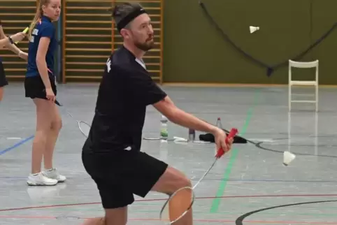 Badminton ist für den Musiker Ronald Huber ein Ausgleich, hält ihn aber auch fit.