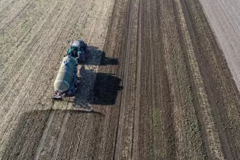 In Gebieten mit hoher Nitratbelastung soll die Düngung der Felder gedrosselt werden.
