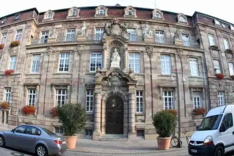 Neue Stellen: Personal im Speyerer Stadthaus wird aufgestockt.