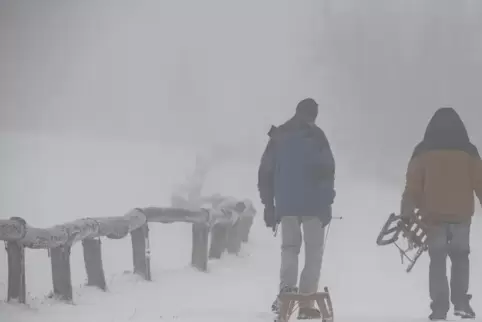Zum Schlitten fahren reicht der Schnee wahrscheinlich nicht. 