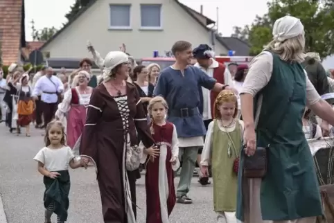 Für die 1200-Jahr-Feier – hier ein Bild vom Festumzug – wurden nachträglich drei Sponsorenverträge genehmigt.