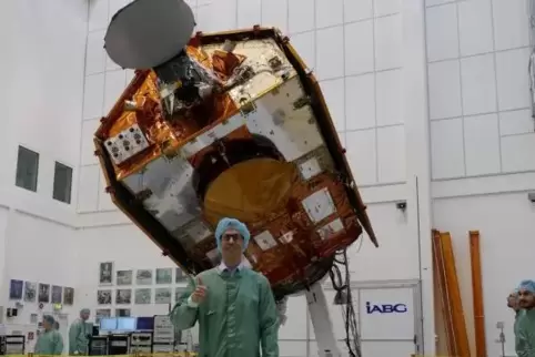 Bald startklar: Nach letzten Tests bei Ibag in Ottobrunn soll der Satellit Sentinel-6 im November 2020 von den USA aus in den We