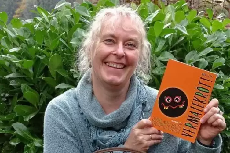 Präsentiert ihr zweites Kinderbuch: die Leinsweiler Autorin Moni Folz.