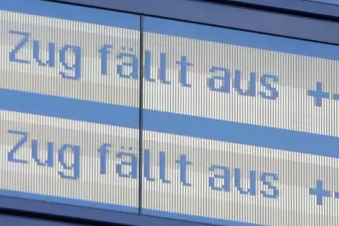 Zugausfälle gehen für die Bahnunternahmen ins Geld. 