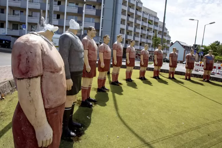 17_Fussballfiguren_Joachim_AckermannVIEW.JPG