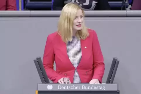 Im Bundestag bei ihrer Rede zur Landwirtschaftspolitik: Isabel Mackensen, SPD-Abgeordnete für den Wahlkreis Neustadt-Speyer.