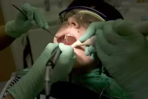 Laut einer Studie haben 60 Prozent der Befragten Angst vorm Zahnarzt.