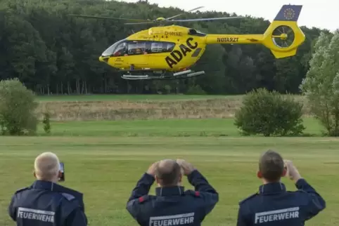 Am Morgen des 2. September schwebte der ADAC Rettungshubschrauber auf dem Flugfeld in Eßweiler ein.