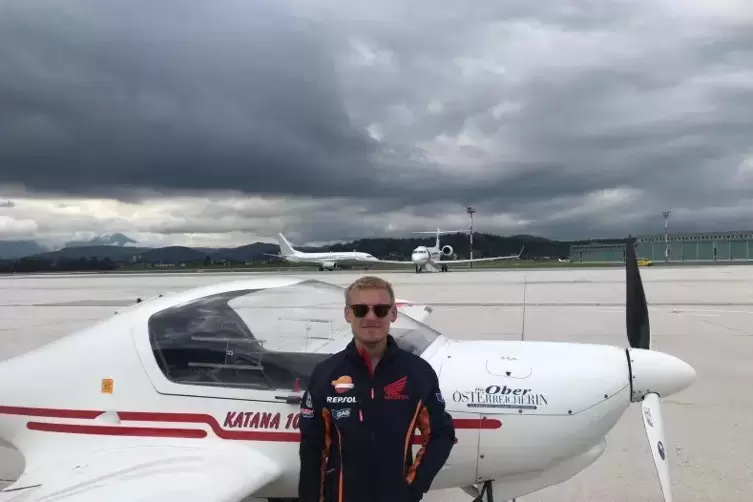 Fliegen ist seine Leidenschaft. In diesem Jahr bekam er die Pilotenlizenz: J&uuml;rgen Sch&auml;fer-Dilger.