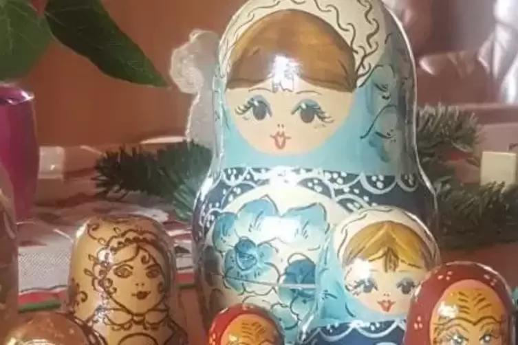 Doris Lange bekam die Puppen von wei&szlig;russischen Kindern geschenkt.