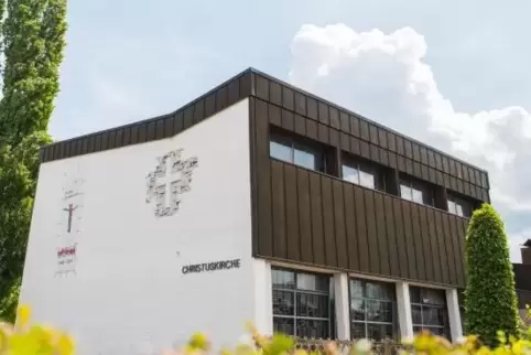 An ein Schiff soll der moderne Kirchenbau in Rülzheim erinnern.