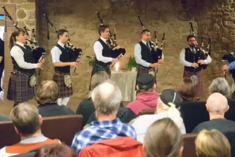 Mehr als 100 Zuhörer kamen zum Konzert in die Zehntscheune.
