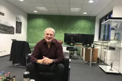 René Verdaasdonk in seinem Sembacher Büro.