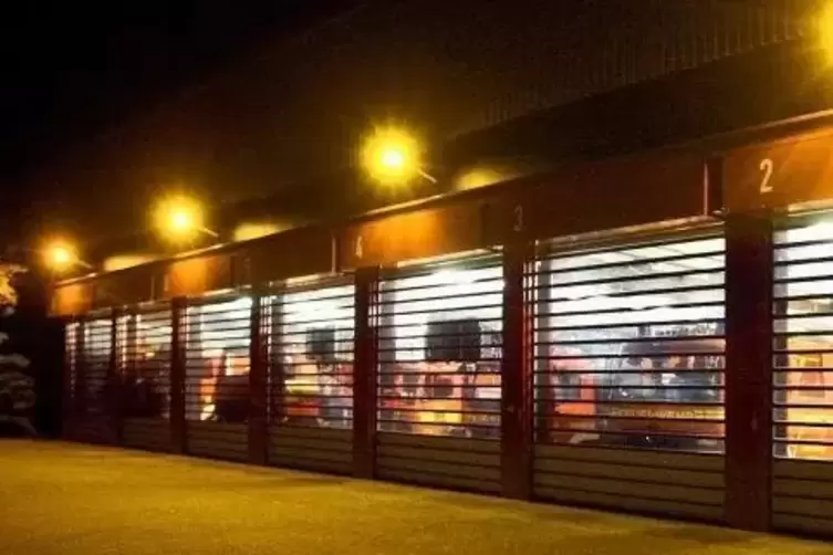 Der Arbeitsplatz von Selina Birnbaum: die Feuerwache in der Industriestra&szlig;e.