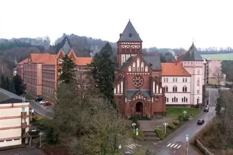 Das katholische Arnold-Janssen-Gymnasium auf St. Wendels „heiligem Berg“ schließt im Sommer.