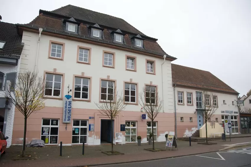 Diamantschleifermuseum_in_Bruecken_Sayer.JPG