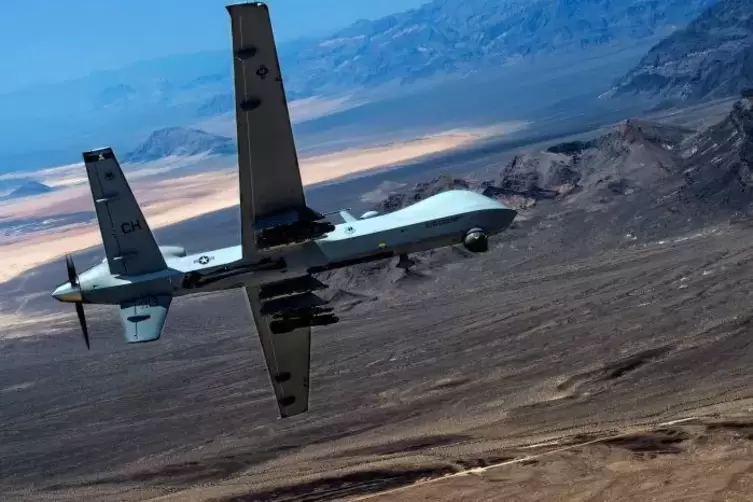 Die Kampfdrohne MQ9 Reaper bei einem Übungsflug 2015 über einer US-Basis in Nevada. Mit einer solchen Waffe wurde in der Nacht z