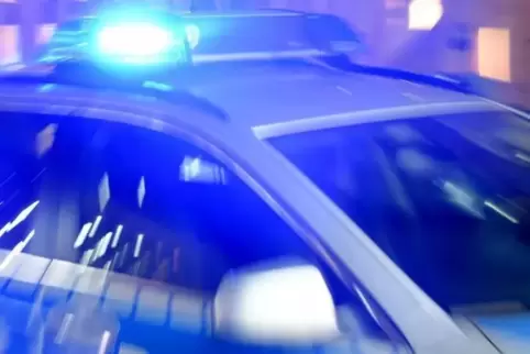 Mit einem Fluch bedrohte eine 43-Jährige die Verlobte ihres Sohnes. 