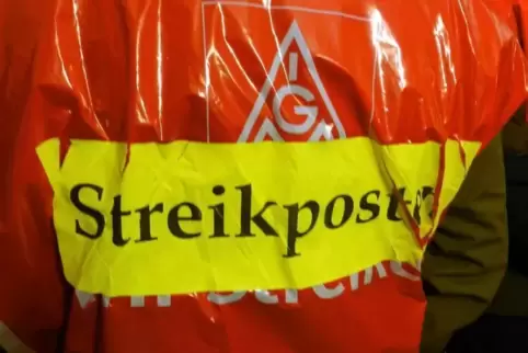 In der Tarifrunde 2018 gingen die Metaller mit 24-Stunden-Streiks in Zweibrücken und Homburg in die Vollen. Die Verhandlungen 20