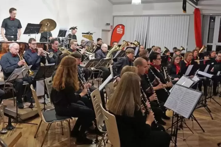 Ein beeindruckendes musikalisches Erlebnis servierte der Musikverein Hauenstein bei seinem Neujahrskonzert im proppenvollen Bürg