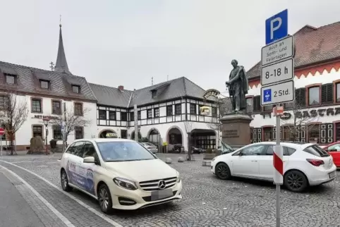 Die Ausschreibung für den Ausbau des Marktplatzes in Maikammer musste wiederholt werden, weil die beiden Angebote, die eingingen