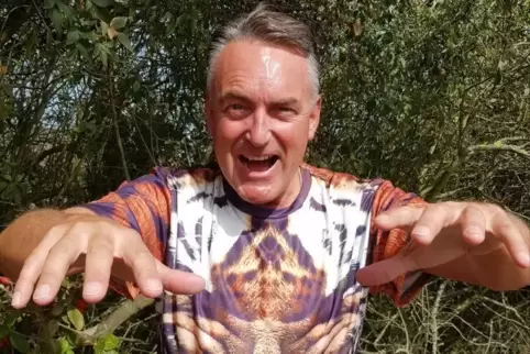 Ralf Schwoll alias Ralph Daniel ist mit seinem Tiger-Tanz derzeit in der Mainzer Fasnacht unterwegs.