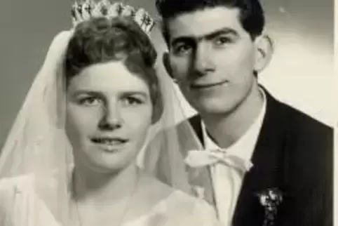 Das Hochzeitsfoto: Ingrid und Werner Funk.