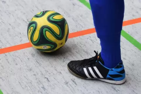 91-134063772_futsal_ball_8545.jpg