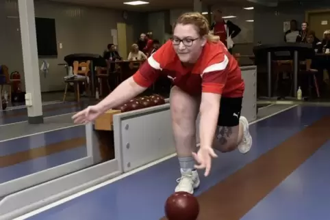 Sonja Köhler (hier in einem früheren Spiel) erzielte in Griesheim mit 444 Holz das beste Einzelergebnis der TuS-Damen.