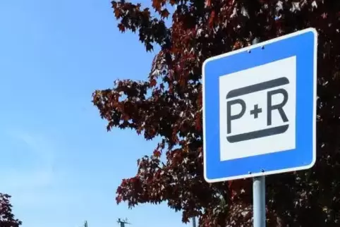Die Parkplätze sollen regelmäßig von Bussen angefahren werden. 