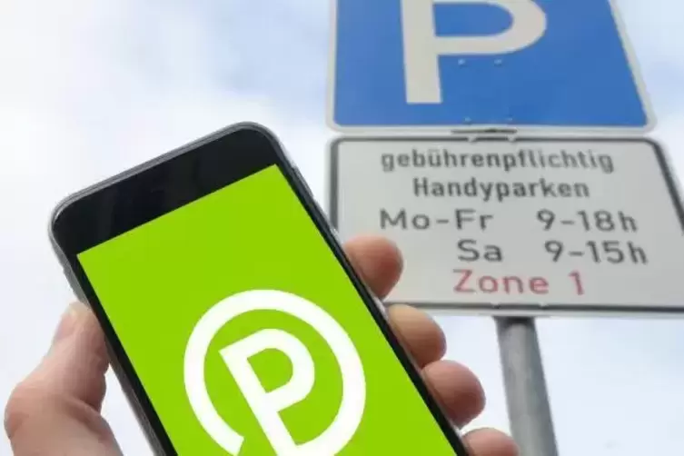 In anderen Städten – unser Bild entstand in Neustadt – ist Handyparken bereits möglich.