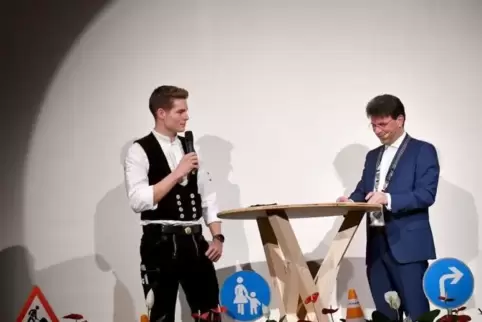 Kennt sich als Zimmerer mit Baustellen aus: Alexander Bruns berichtete von den Erfolgen, die er im vergangenen Jahr feiern konnt